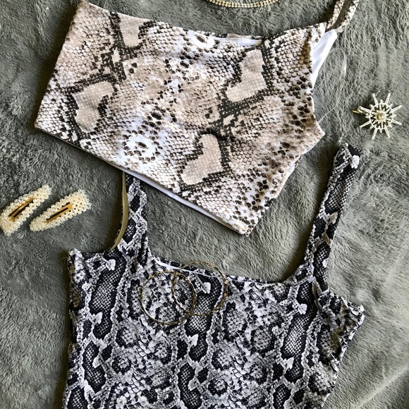 Divided Tops - Snakeprint crop top bundle (2) 🐍🐍